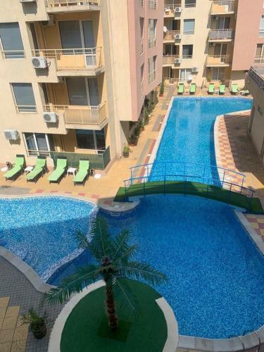 Spacious Family Friendly Apartment - 5 Min From The Beach!