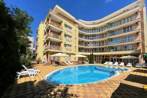 Menada Beatris Apartments