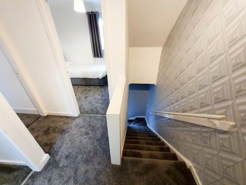 Apartamento 3 Bedroom House Amazon M90 Dunfermline Edinburgh