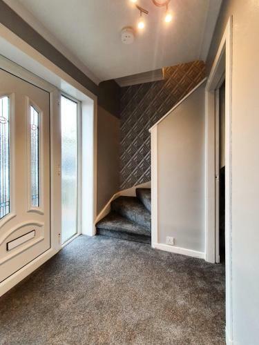 Apartamento 3 Bedroom House Amazon M90 Dunfermline Edinburgh