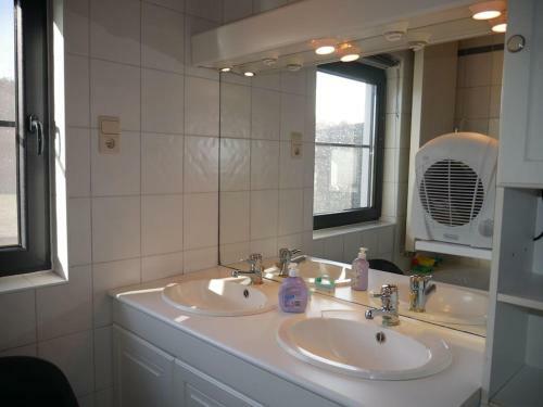 Comfortable Holiday Home In Lierneux With Garden