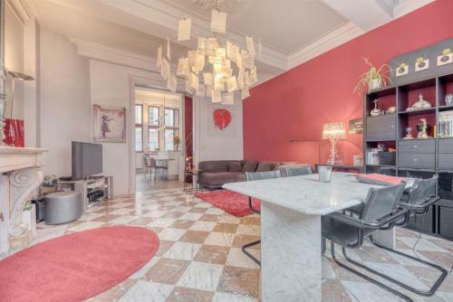 Apartamento Duplex Situ� Au Centre Du C?ur Historique de Li�ge