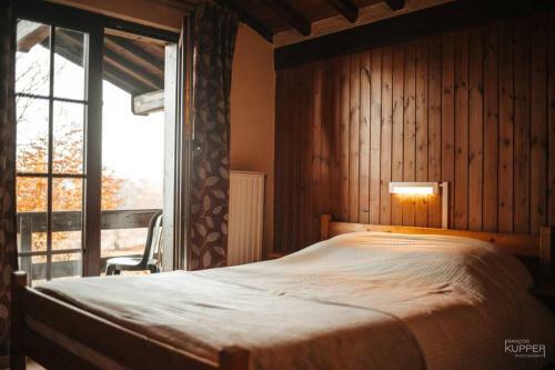 Le Grand Cerf 25 Pers, Malmedy- Chalet Rustique, Jardin