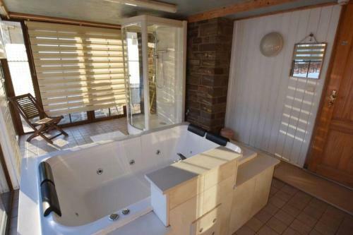La Harde 31 Pers Malmedy, Vue, Wellness, Jardin
