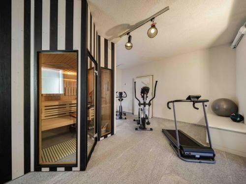 Villa Ysara, 7 Bedroom Pool Villa With Lake Lucerne View
