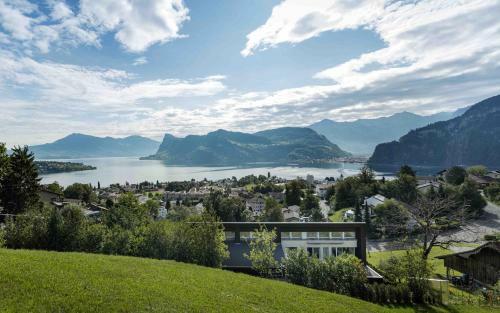Villa Ysara, 7 Bedroom Pool Villa With Lake Lucerne View