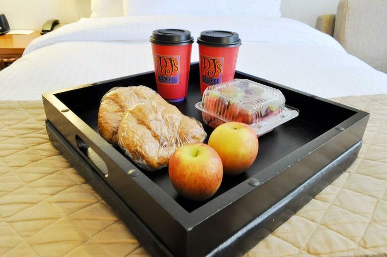 Hotel Wyndham Garden Baronne Plaza