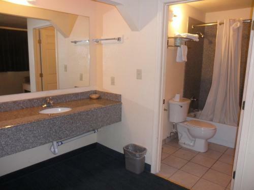 Motel Relax Inn And Suites New Orleans