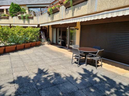 La Terrasse Lake View Apartment