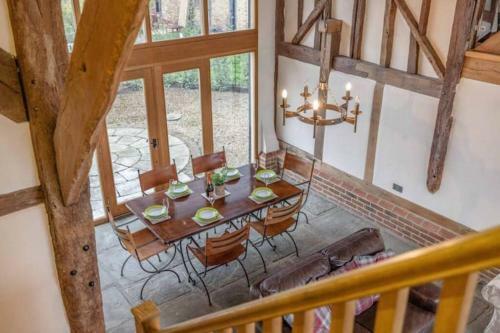 Dorney Barn - By The Accommodation Club