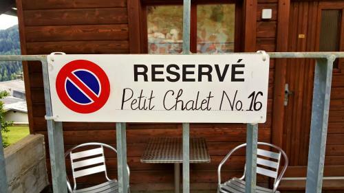 Le Petit Chalet - Nice Wallis View