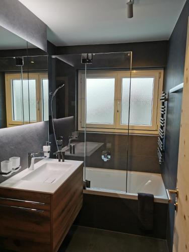 Apartamento Ferienwohnung Pontresina - Chesa Andrea - Gartensitzplatz