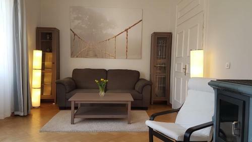 Apartamento K�nigliche Villa Appartement Mit Balkon