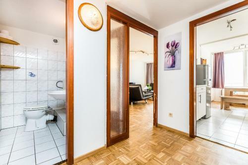 Centrally Located Apartment In Bergisch Gladbach Bensberg