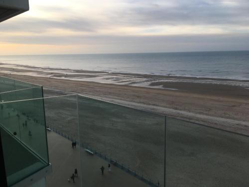 Apartamento Prachtige Studio Met Frontaal Zeezicht En Terras 4 Pers.
