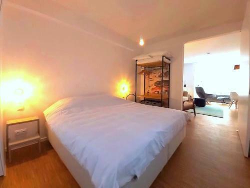 Bright And Stylish Apartment Next To The Sea!