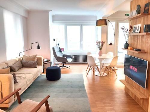 Bright And Stylish Apartment Next To The Sea!