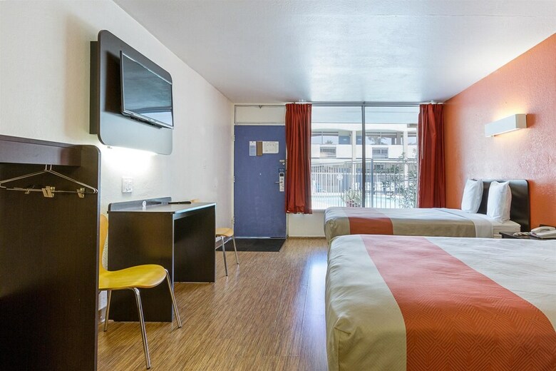 Motel 6 Glendale