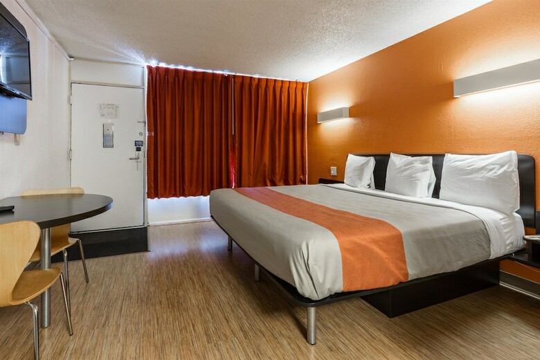 Motel 6 Glendale