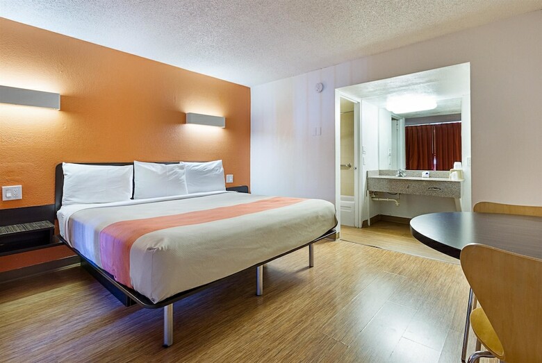Motel 6 Glendale