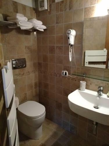 Hotel Locanda Degli Elfi E Ristorante Mascha Parpaja