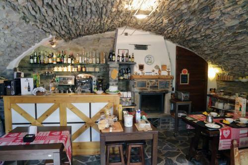 Hotel Locanda Degli Elfi E Ristorante Mascha Parpaja