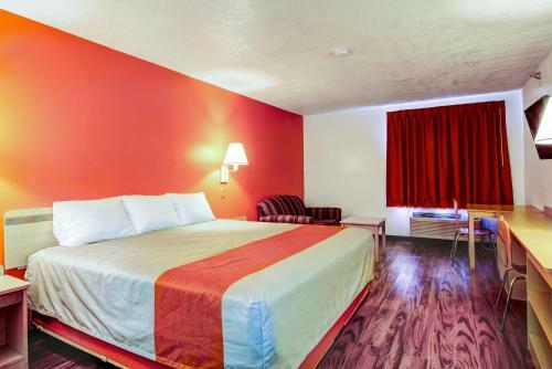 Motel 6 - Columbia