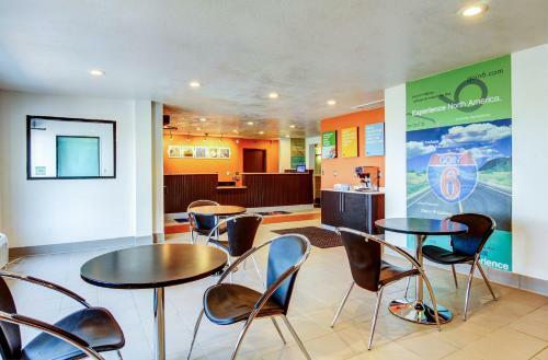 Motel 6 - Columbia