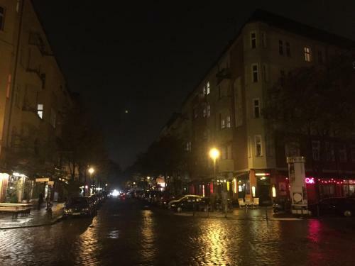Apartamento Upmarket Studio With Balcony In Friedrichshain