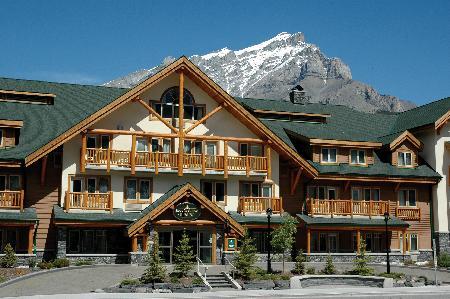 Hotel Spruce Grove Inn