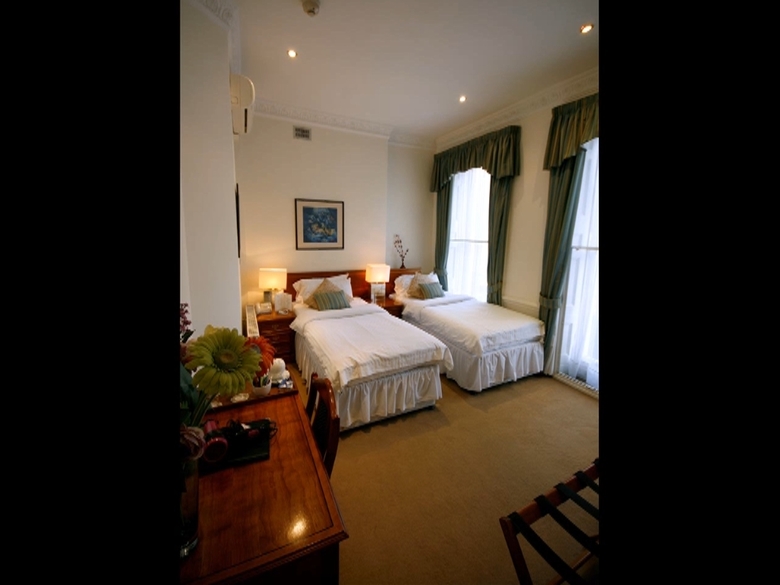 Staunton Hotel