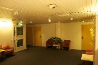 Hotel Avion(.)