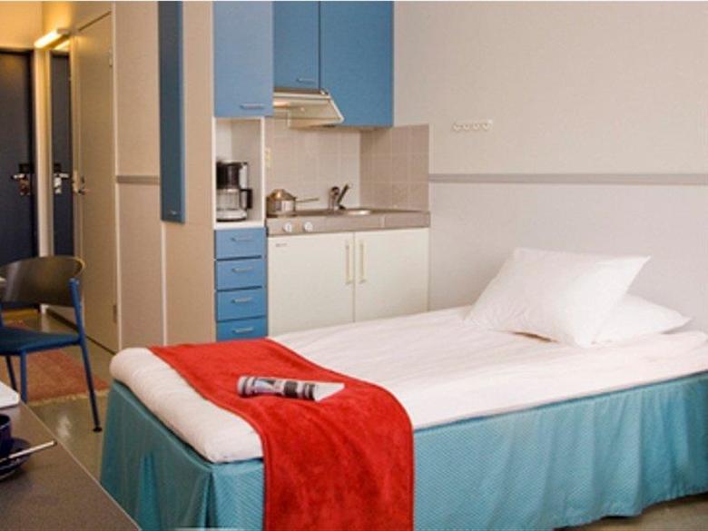 Airport Hotel Bonus Inn