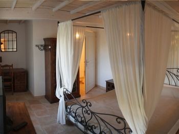 Bed & Breakfast Mas Dansavan Chambres D'h�tes