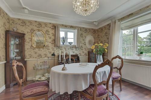 Hostal Kollund Rooms