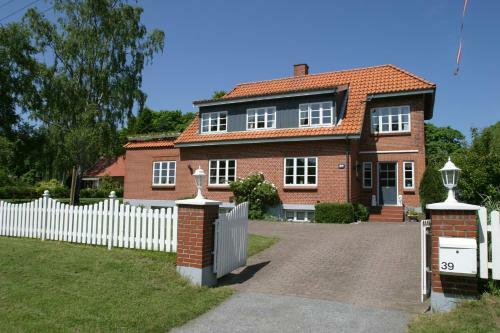 Hostal Kollund Rooms