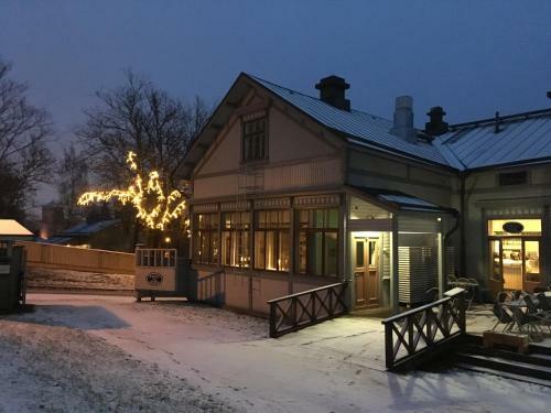 Cafe-restaurant & Hotel Saima