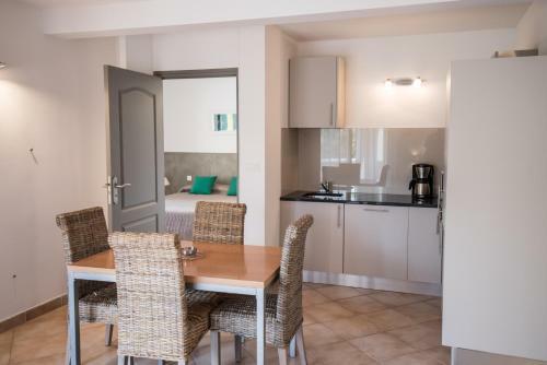 Aparthotel Les Aliz�s