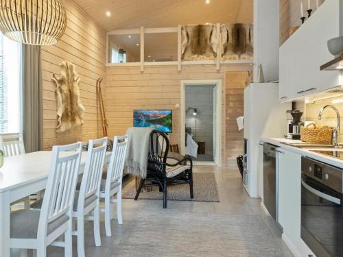 Holiday Home M�nnikk�