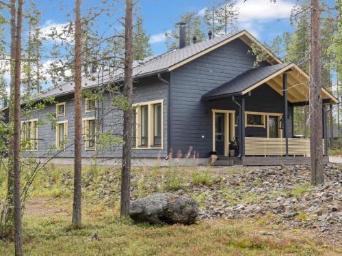 Holiday Home M�nnikk�