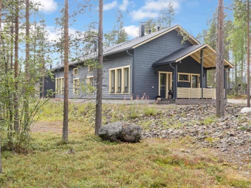 Holiday Home M�nnikk�