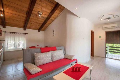 Apartment In Ledenice, Novi Vinodolski 40868