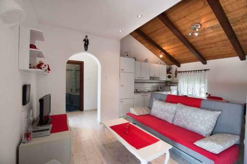 Apartment In Ledenice, Novi Vinodolski 40868