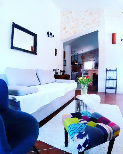 Relaxing Dalmatian House In Village