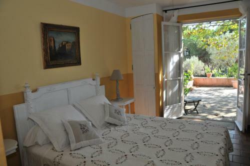 Bed & Breakfast Bastide De L'avelan
