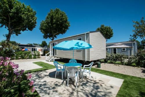 Holiday Marina Resort