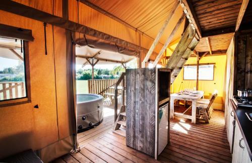 Holiday Marina Resort