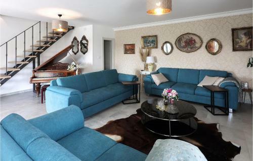 Awesome Home In Lupoglav With 4 Bedrooms