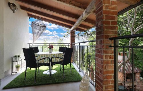 Awesome Home In Lupoglav With 4 Bedrooms