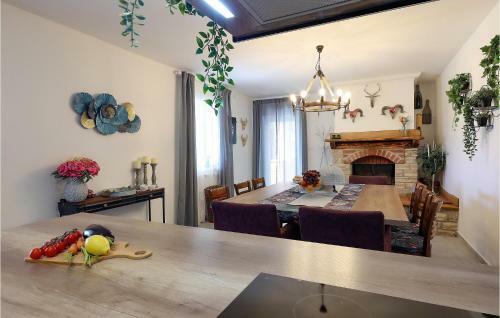 Awesome Home In Lupoglav With 4 Bedrooms